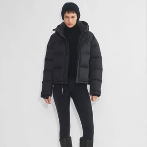 NWOT Aritzia The Super Puff Shorty Jacket – Black, XS